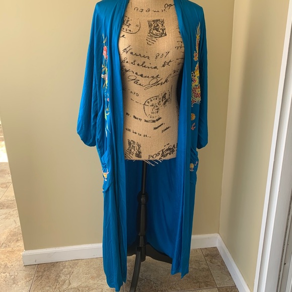 Intimates & Sleepwear | Phoenix 10 Silk Hand Embroidery Robe | Poshmark